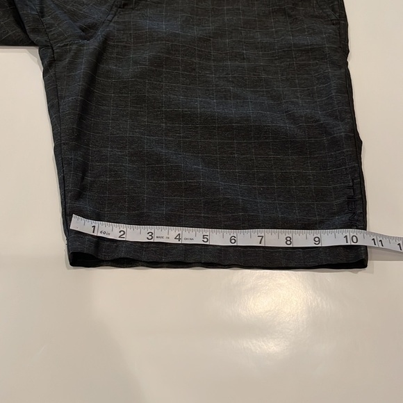 O’Neill Shorts Size 33 - Picture 7 of 16